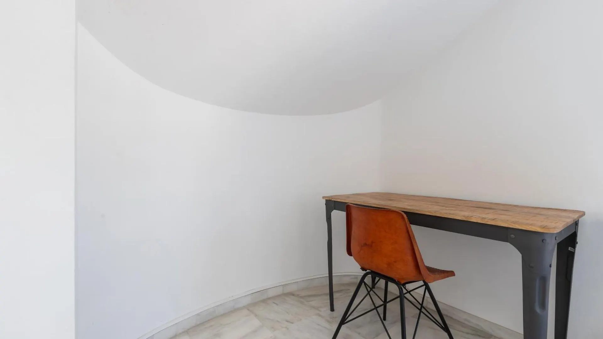 Blue Glass Penthouse In Marbella City Center 公寓